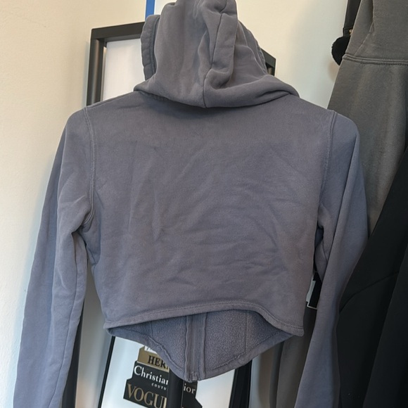 Hollister zip up cropped - Picture 3 of 3